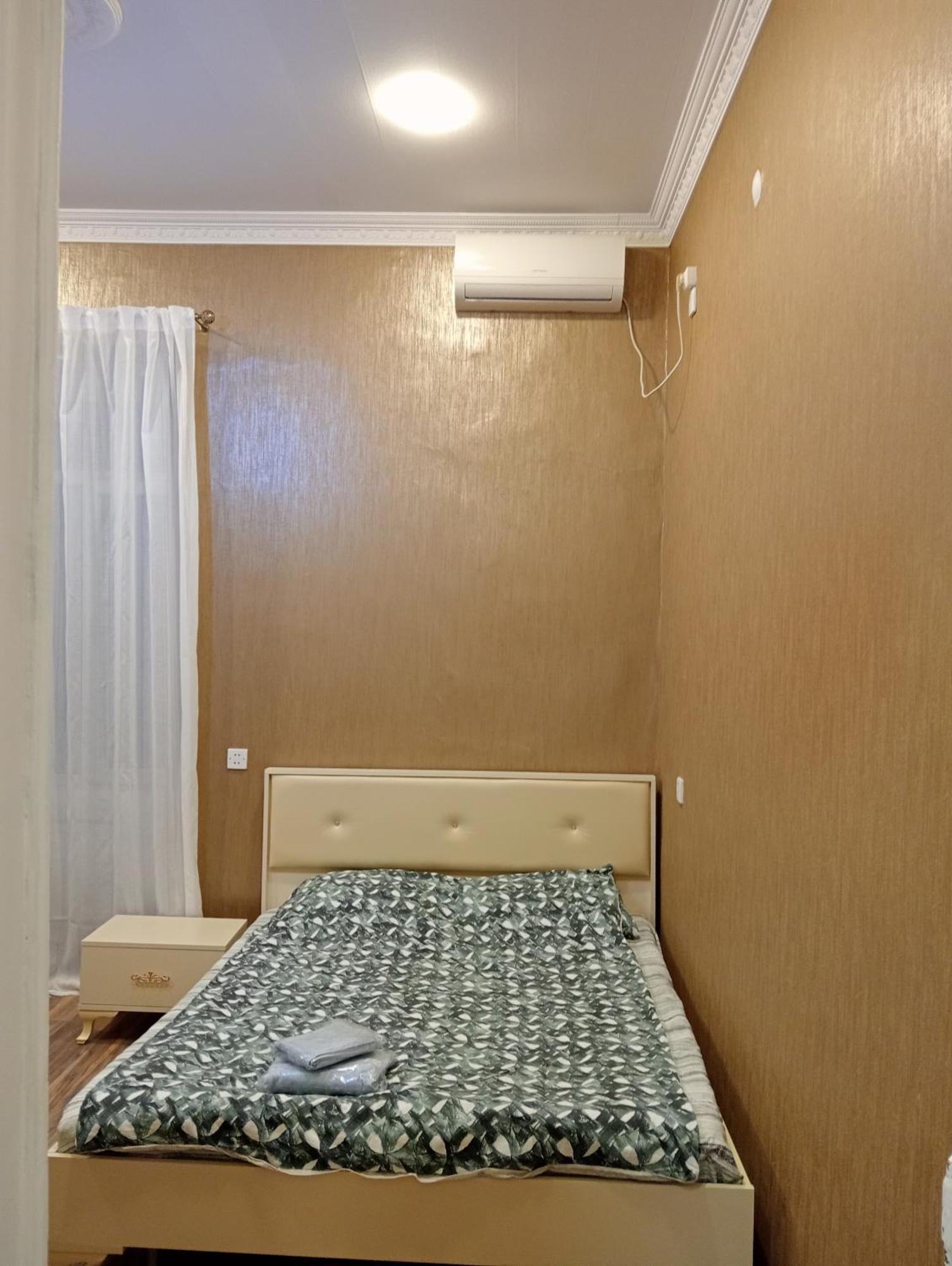 Apartment On The Delara Aliyeva Street バクー エクステリア 写真