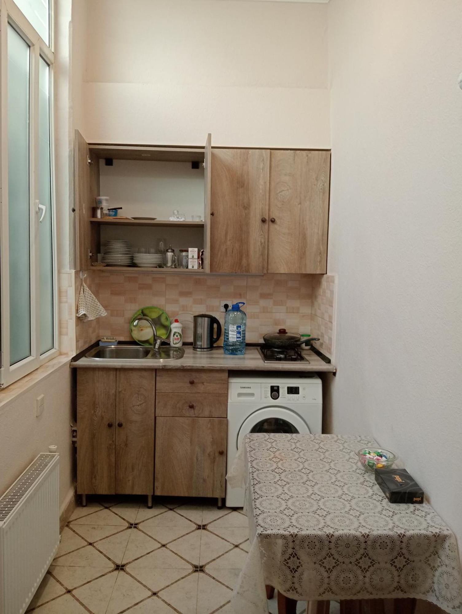 Apartment On The Delara Aliyeva Street バクー エクステリア 写真